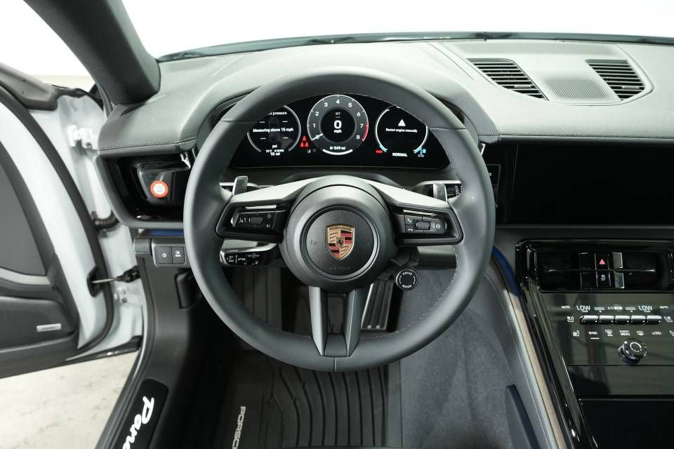 Used 2025 Porsche Panamera 4 AWD/4WD image 13