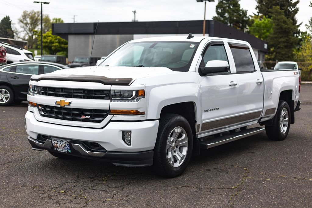 Used 2018 Chevrolet Silverado 1500 LT w/ All Star Edition AWD/4WD image 6