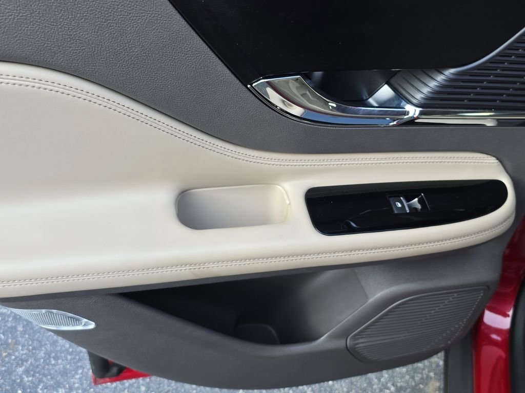 Used 2021 Lincoln Corsair FWD image 10