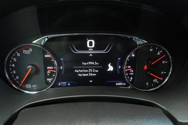 Used 2024 GMC Terrain Denali w/ Black Diamond Edition image 17