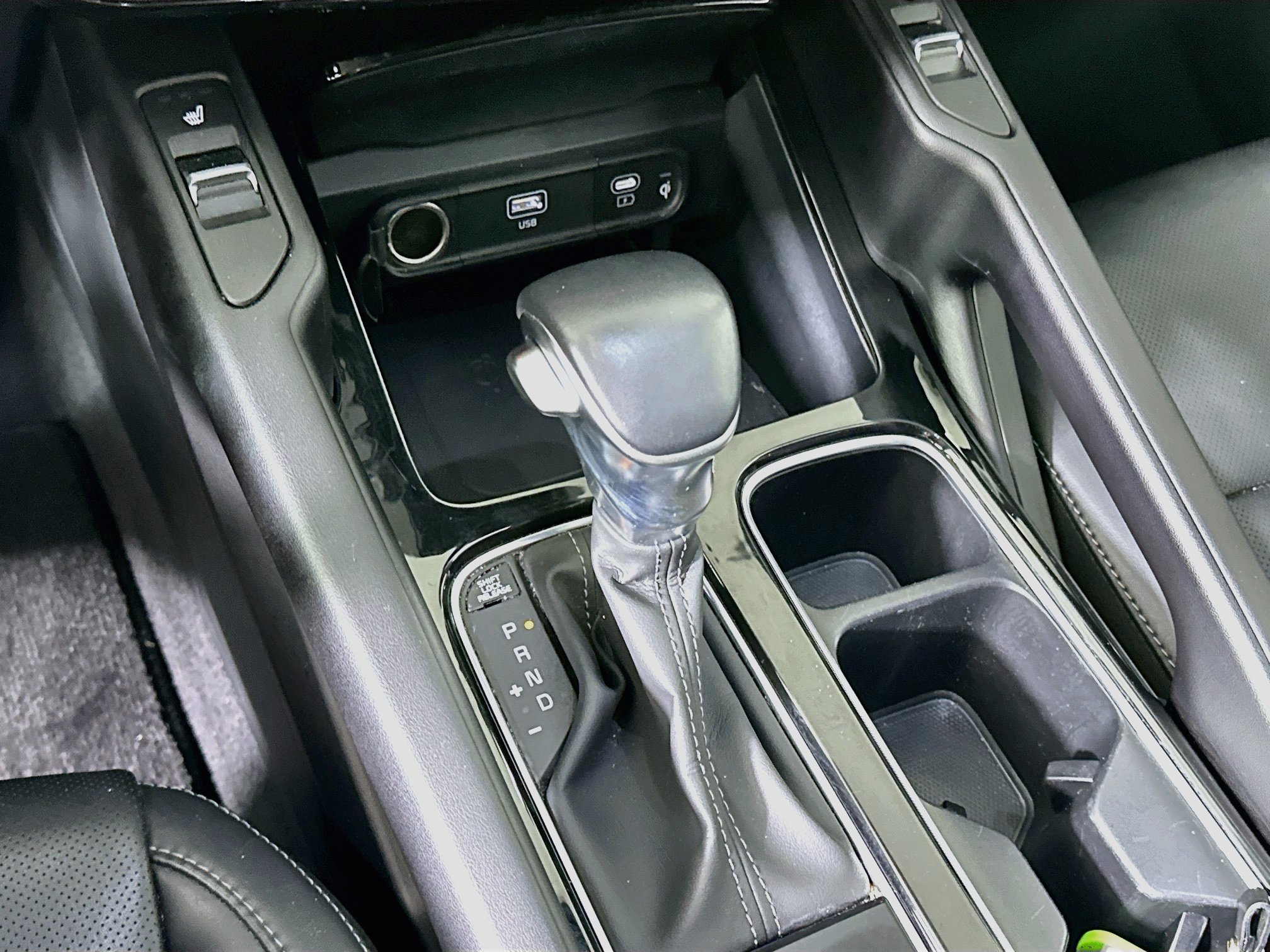 Used 2025 Kia Telluride S FWD image 25