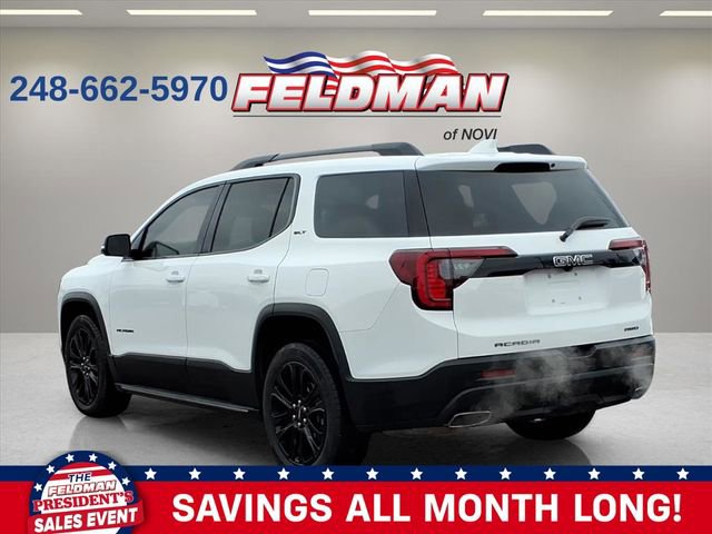 Used 2023 GMC Acadia SLT w/ Elevation Edition image 3
