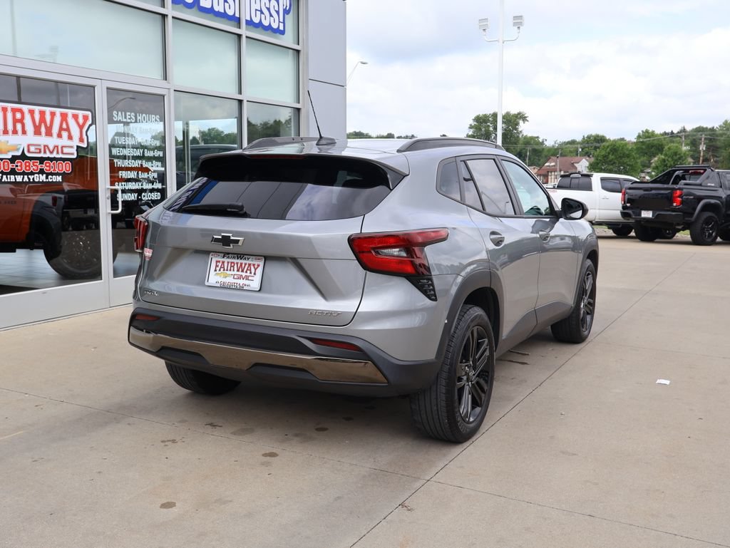 Certified 2024 Chevrolet Trax ACTIV FWD image 3