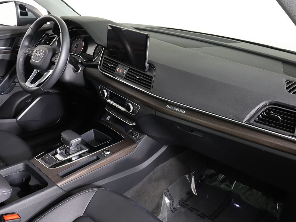 Used 2023 Audi Q5 2.0T Premium w/ Convenience Package AWD/4WD image 25