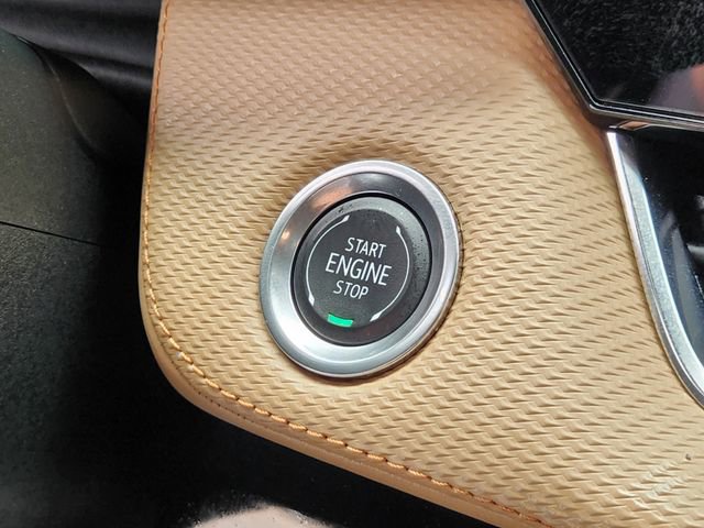 Used 2025 Chevrolet Equinox ACTIV w/ Safety and Technology Package AWD/4WD image 20