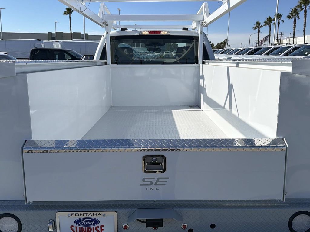 New 2026 Ford F350 XL w/ XL Chrome Package image 22