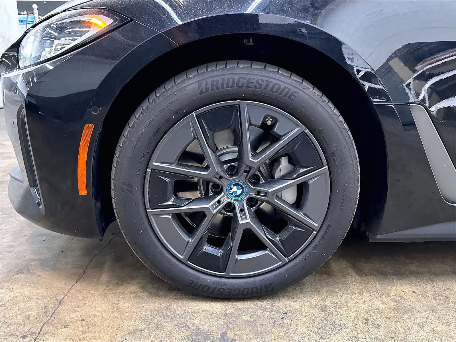 Used 2024 BMW i4 eDrive35 w/ Premium Package RWD image 12