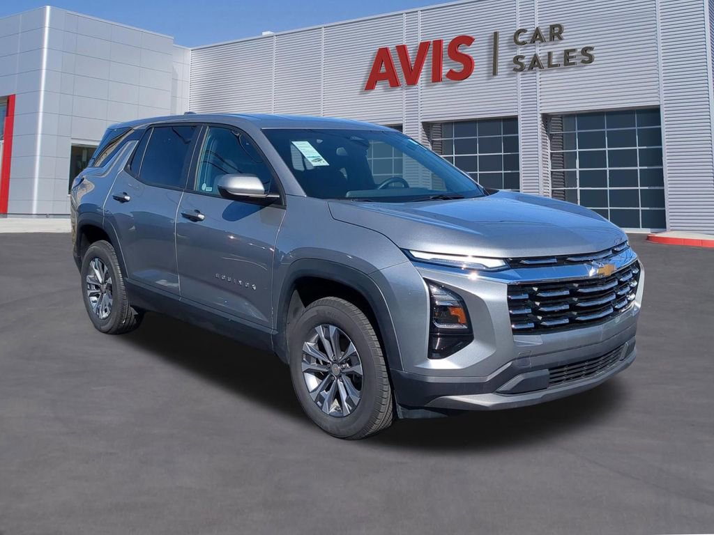 Used 2025 Chevrolet Equinox LT image 3