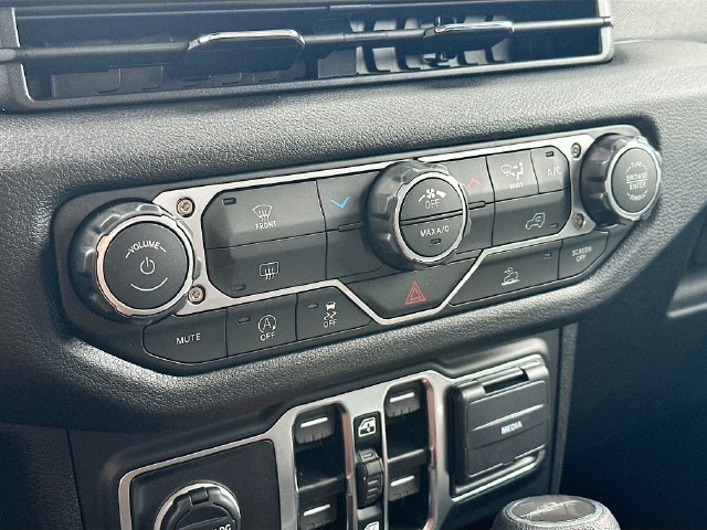 New 2026 Jeep Gladiator Sport AWD/4WD image 15