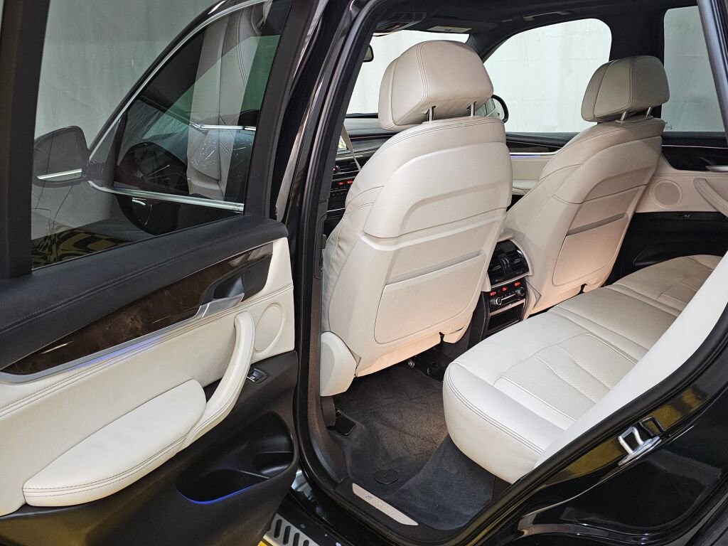 Used 2017 BMW X5 xDrive40e image 15