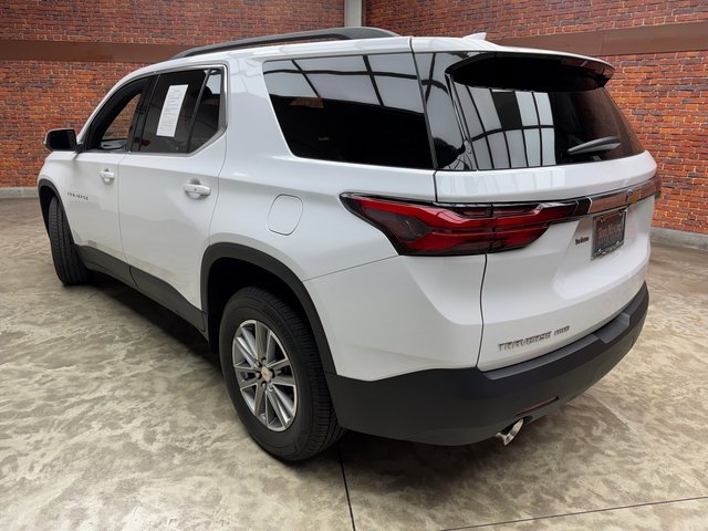 Used 2023 Chevrolet Traverse LT image 3