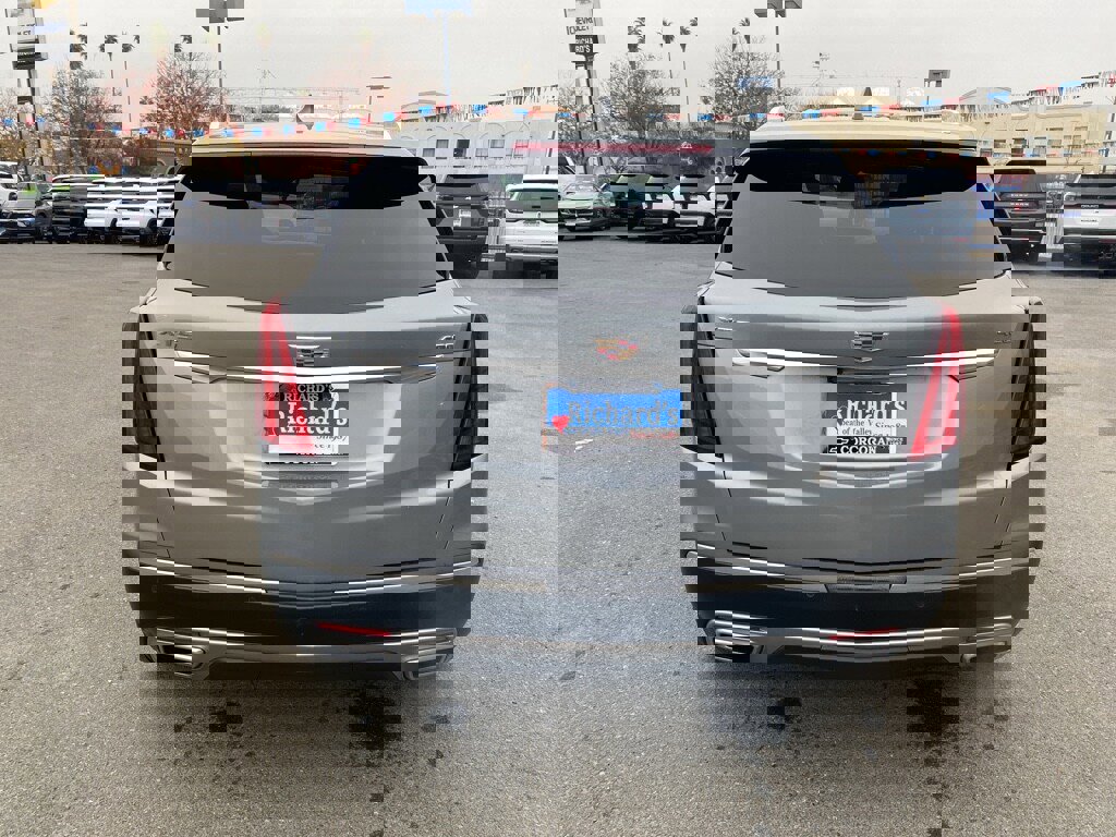 Used 2025 Cadillac XT5 Premium Luxury image 15