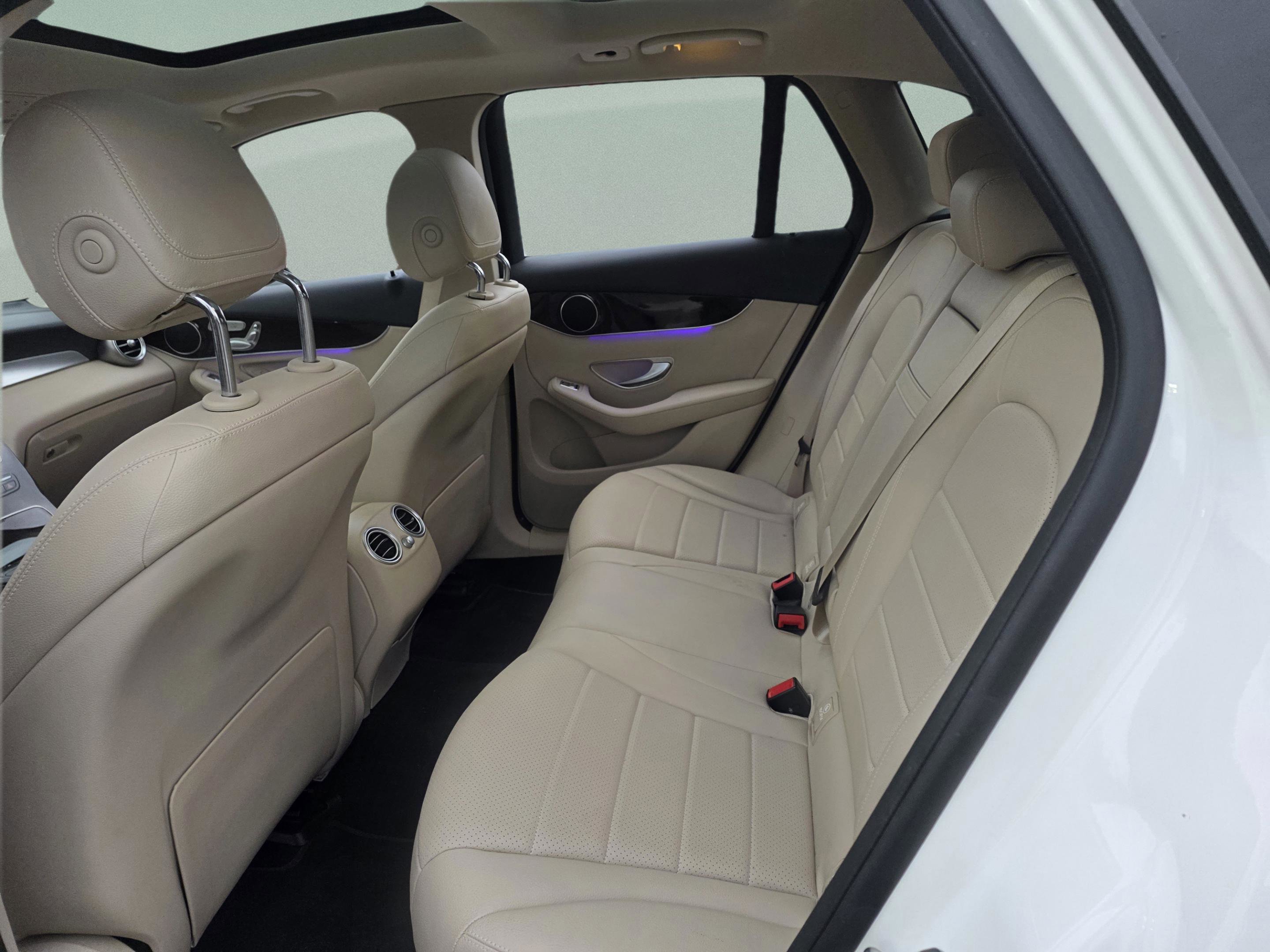 Used 2022 Mercedes-Benz GLC 300 image 23