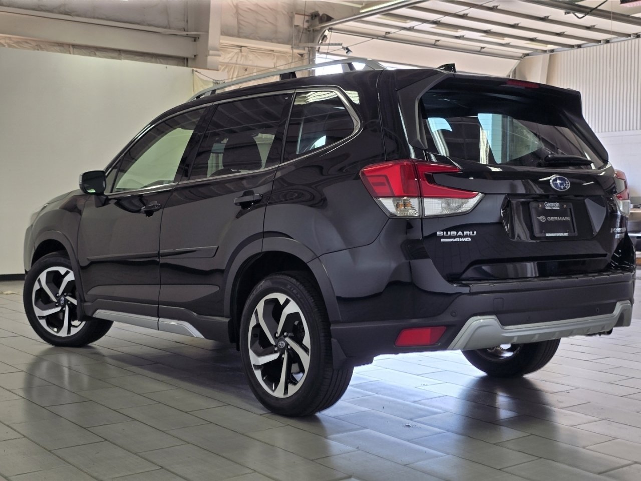 Used 2023 Subaru Forester Touring AWD/4WD image 14