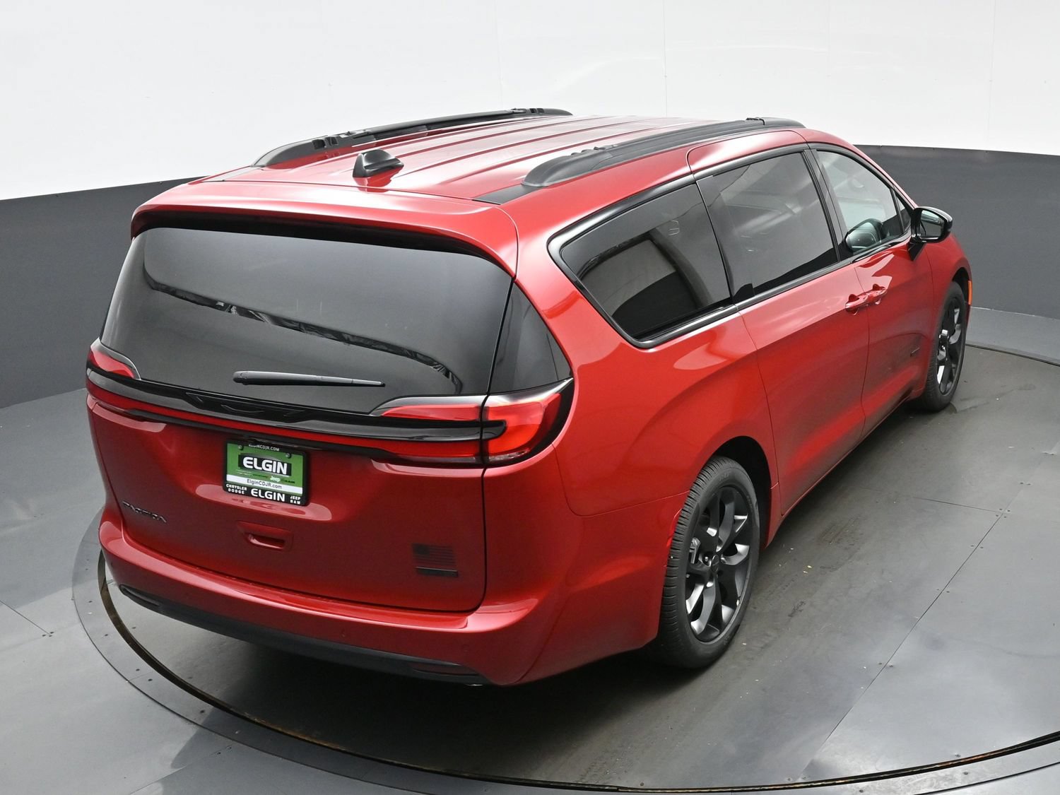 New 2027 Chrysler Pacifica Select FWD image 26