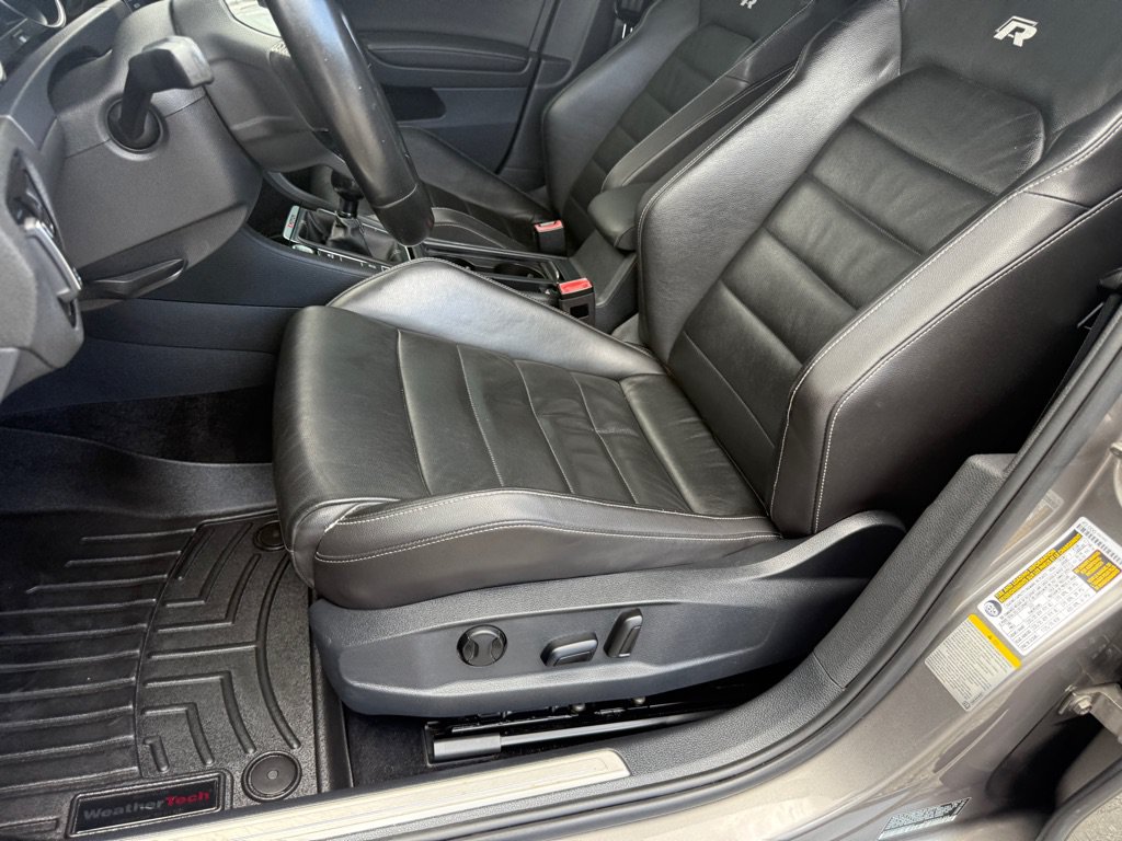 Used 2016 Volkswagen Golf 4-Door AWD/4WD image 29