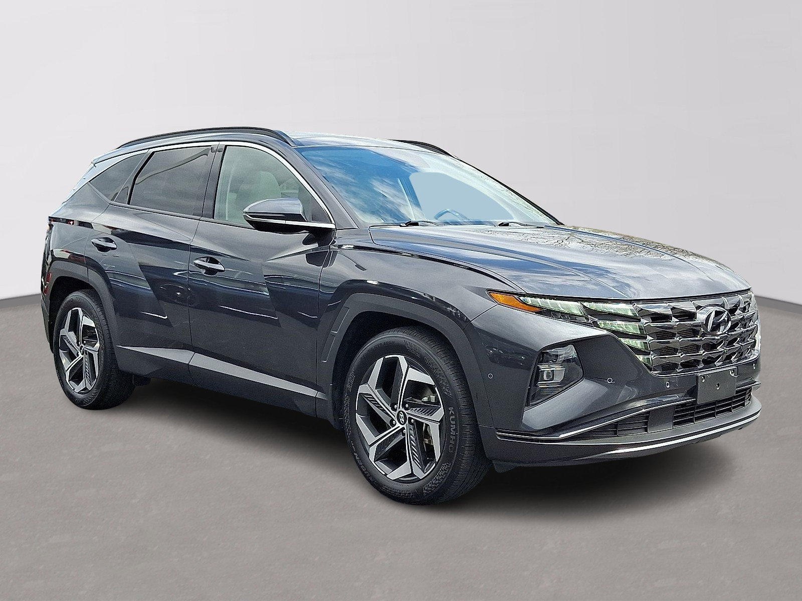 Used 2023 Hyundai Tucson Limited image 3
