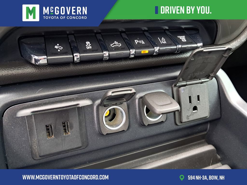 Used 2019 Chevrolet Silverado 3500 High Country w/ Duramax Plus Package AWD/4WD image 27