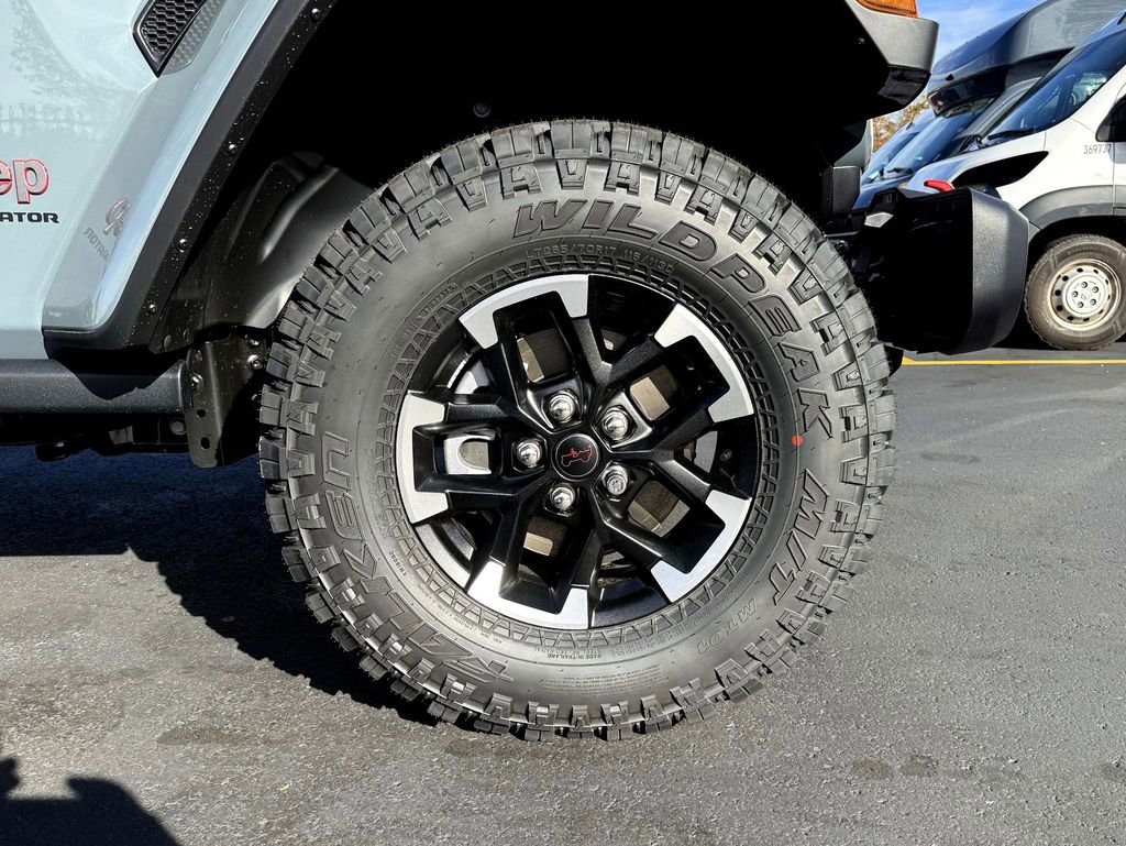 New 2026 Jeep Gladiator Rubicon w/ Safety Group image 10