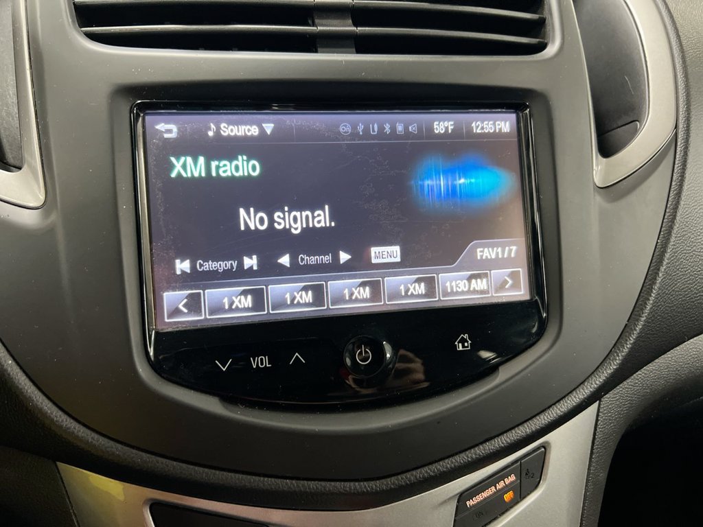 Used 2016 Chevrolet Trax LT w/ LT Convenience Package FWD image 14
