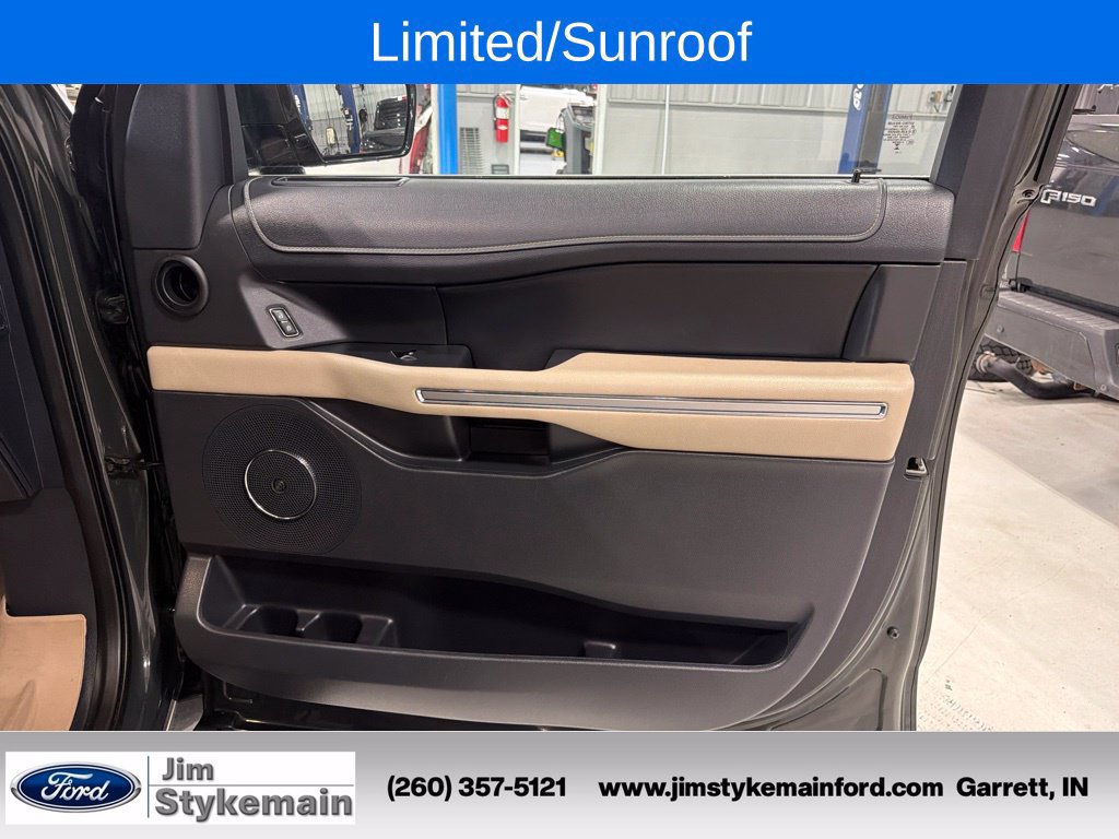 Used 2023 Ford Expedition Limited AWD/4WD image 36