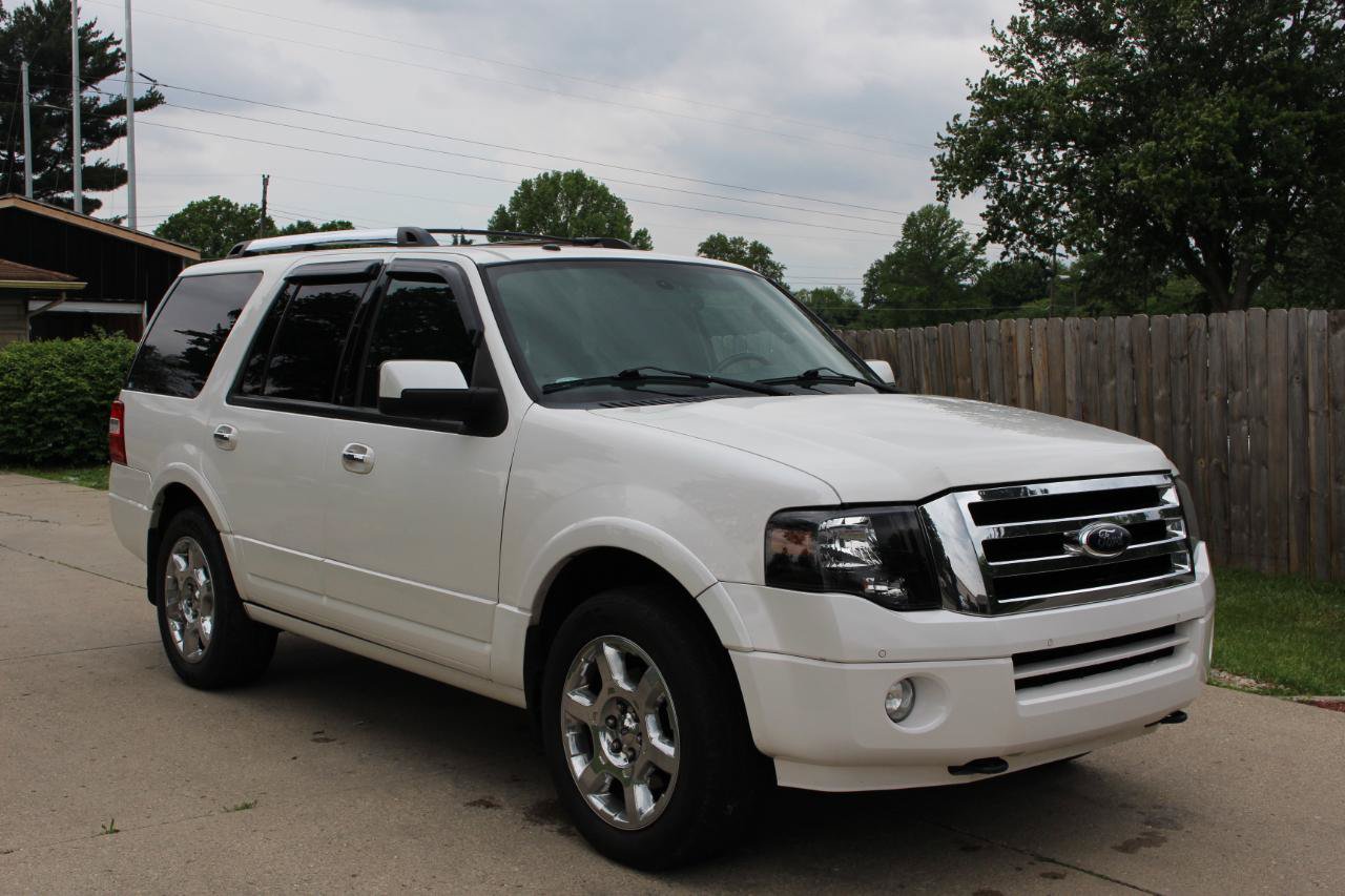Used 2014 Ford Expedition Limited w/ Equipment Group 301A AWD/4WD image 2