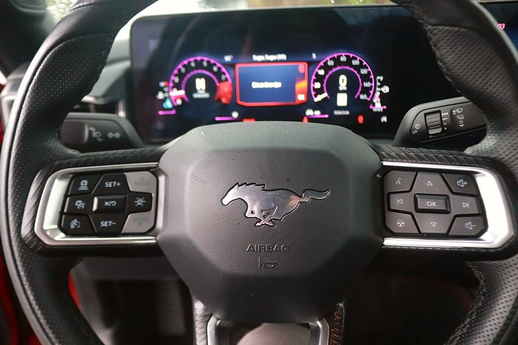 Used 2025 Ford Mustang GT Premium RWD image 17