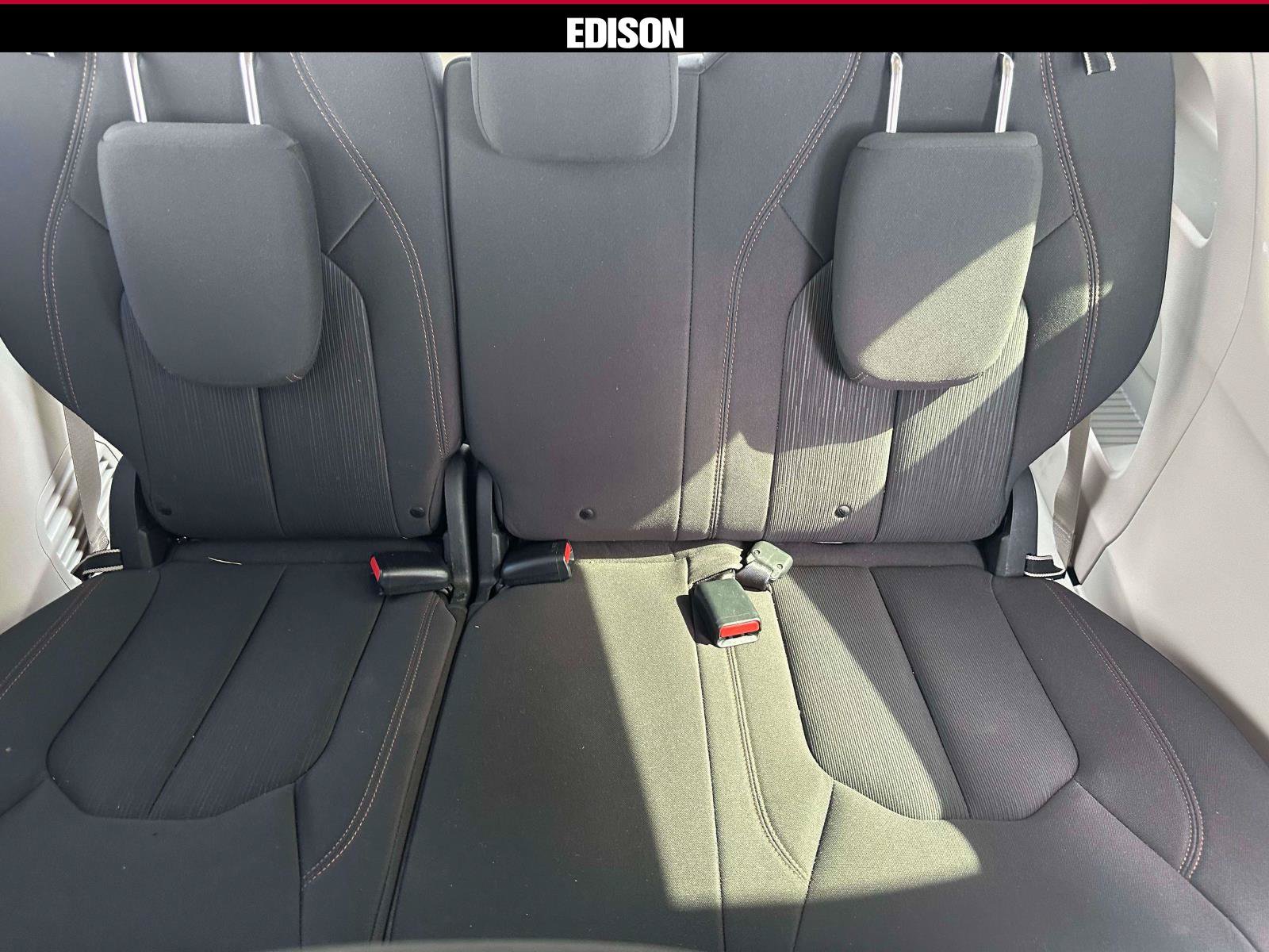 Used 2019 Chrysler Pacifica LX FWD image 10