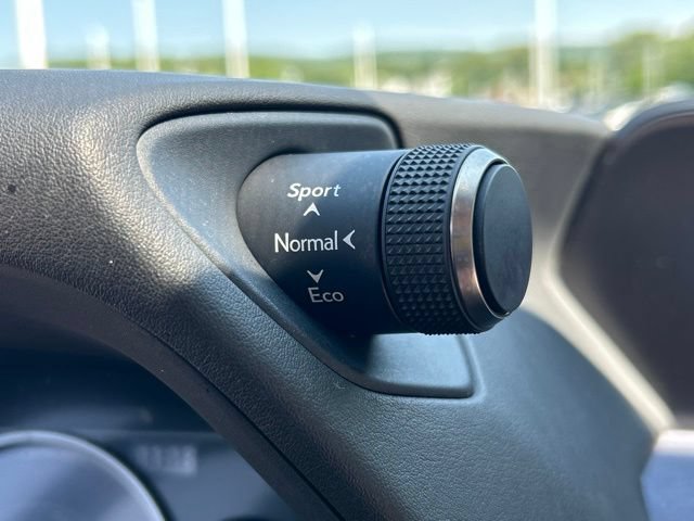 Used 2020 Lexus UX 250h w/ Premium Package AWD/4WD image 59