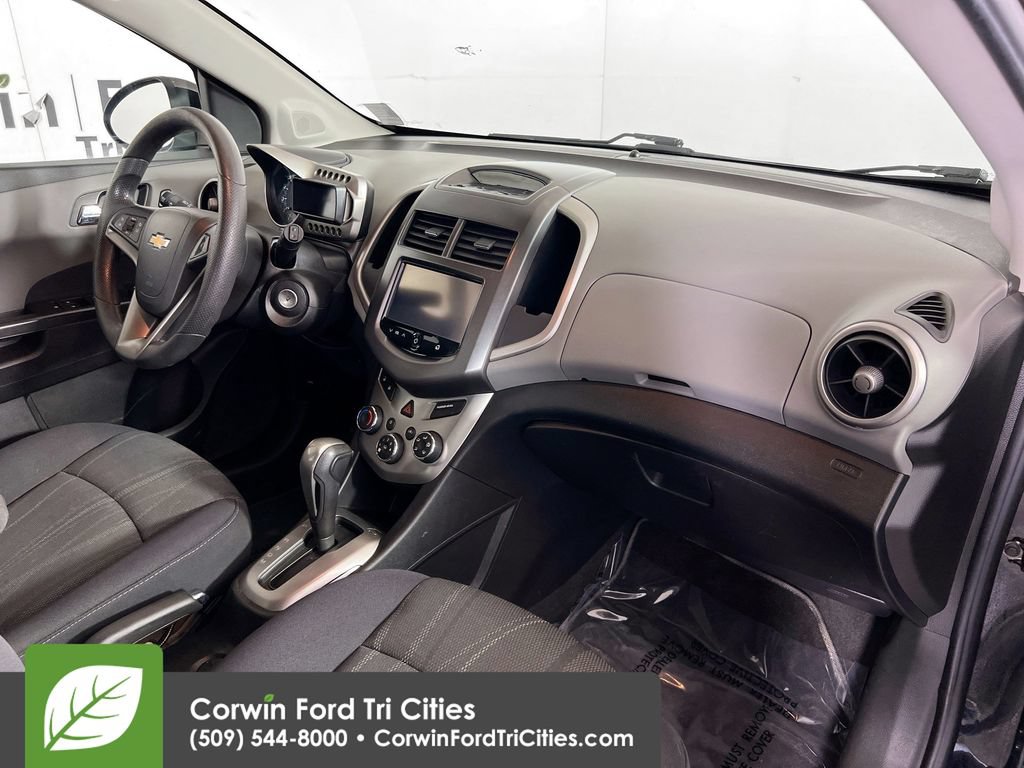 Used 2015 Chevrolet Sonic LT w/ Fun and Sun Package FWD image 28