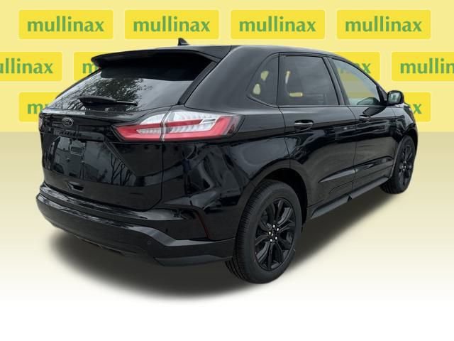 New 2024 Ford Edge SE w/ Black Appearance Package image 15