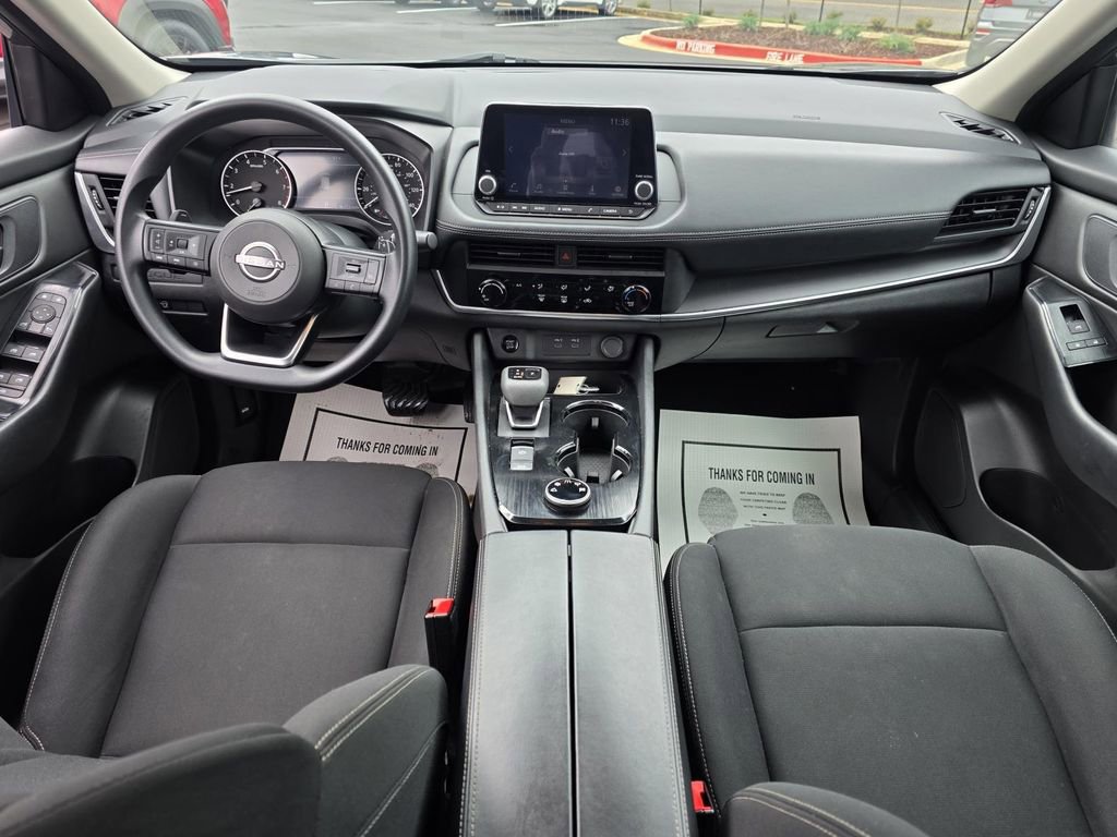 Used 2024 Nissan Rogue S image 25