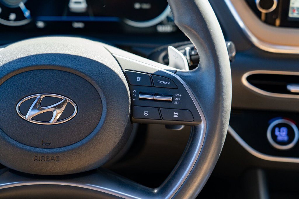 Used 2020 Hyundai Sonata Limited FWD image 19