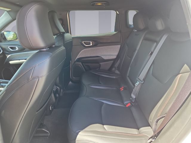 Used 2024 Jeep Compass Latitude AWD/4WD image 16