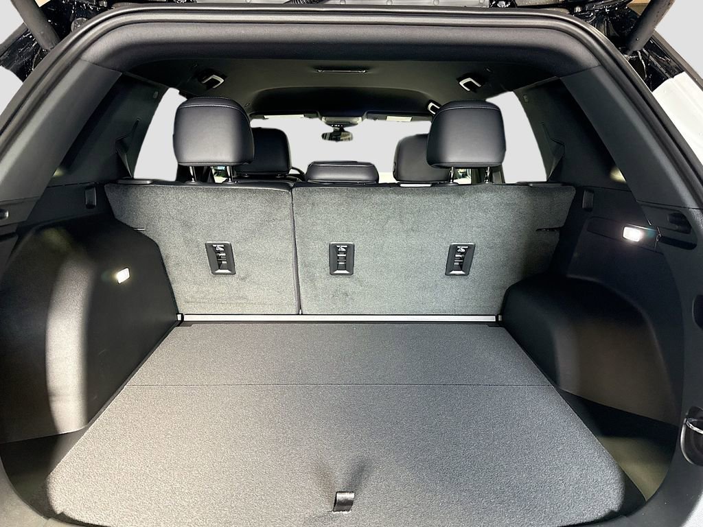 New 2026 GMC Terrain AT4 w/ Convenience Package III image 24