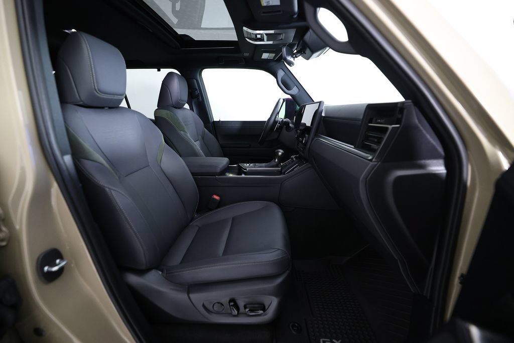 Used 2026 Lexus GX 550 AWD/4WD image 10