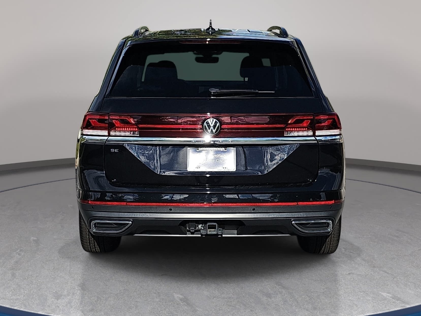 Certified 2026 Volkswagen Atlas SE w/ Panoramic Sunroof Package FWD image 6