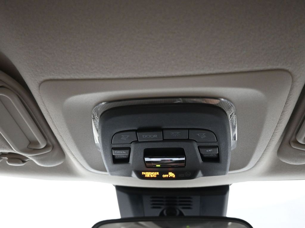 Certified 2025 Toyota Corolla XLE image 17