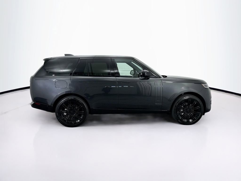 New 2026 Land Rover Range Rover SE image 4
