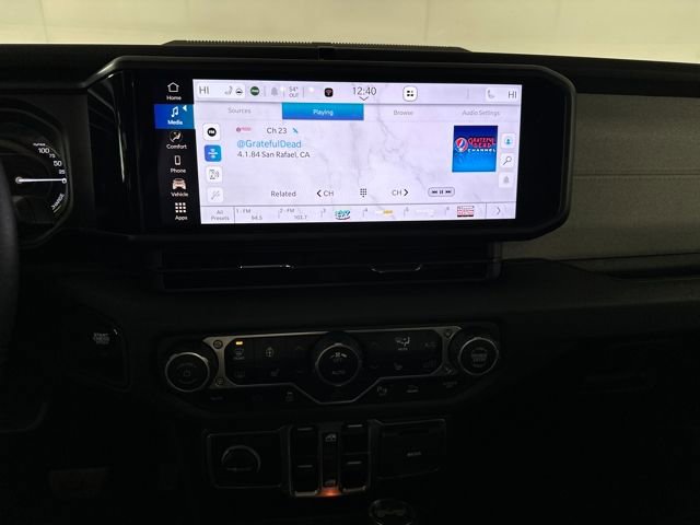 Used 2024 Jeep Wrangler Unlimited w/ Convenience Group image 21