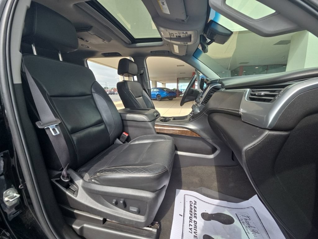 Used 2017 Chevrolet Suburban LT AWD/4WD image 37