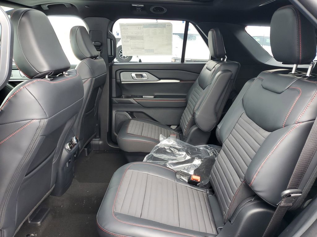 New 2026 Ford Explorer ST-Line w/ ST-Line Street Pack image 30