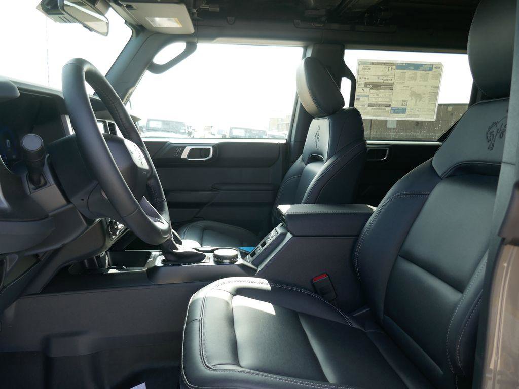 New 2026 Ford Bronco Badlands w/ Sasquatch Package image 15