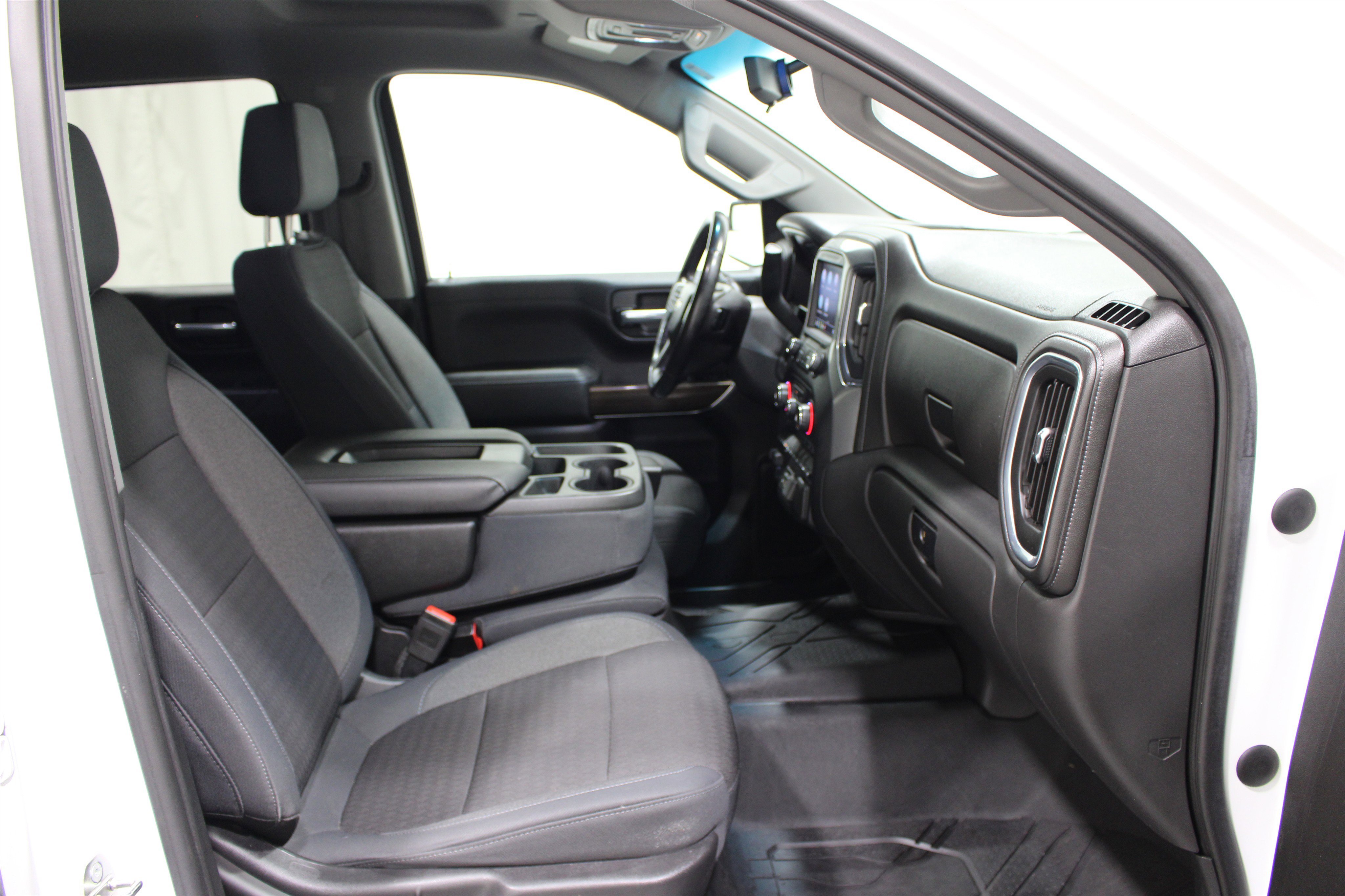 Used 2019 Chevrolet Silverado 1500 LT w/ All-Star Edition image 23