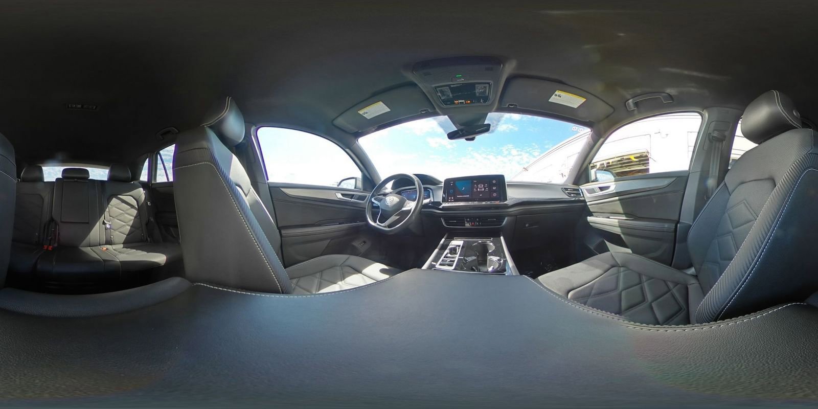 Used 2025 Volkswagen Atlas Cross Sport SE image 42