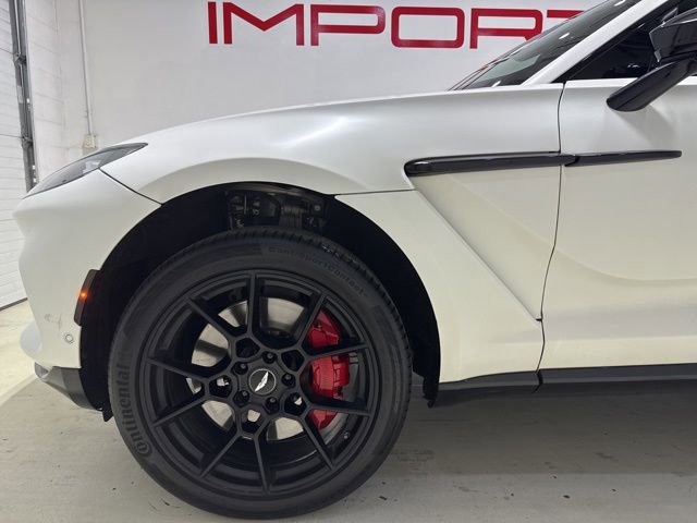 Used 2021 Aston Martin DBX image 10