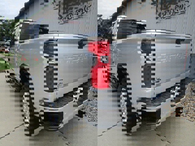 Used 2022 Chevrolet Silverado 2500 High Country w/ Z71 Off-Road Package image 5