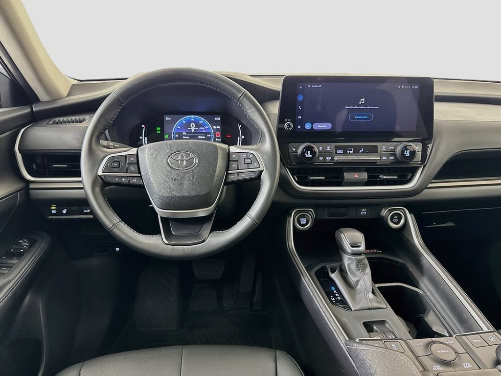 Used 2024 Toyota Grand Highlander AWD image 22