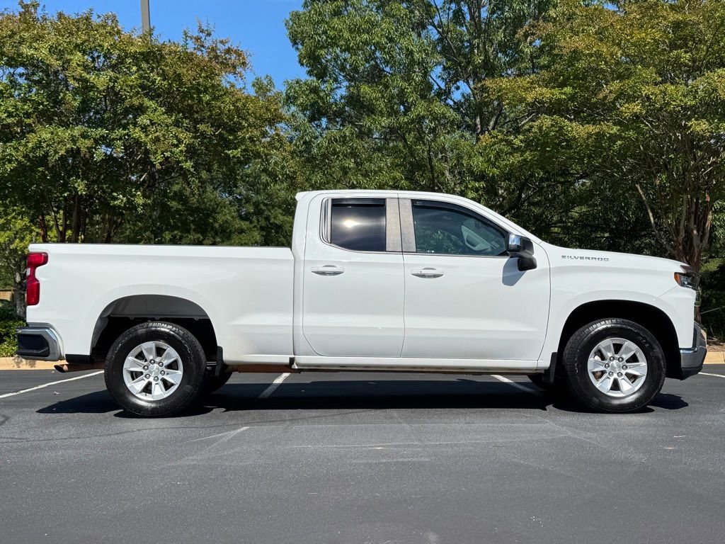 Used 2021 Chevrolet Silverado 1500 LT image 2