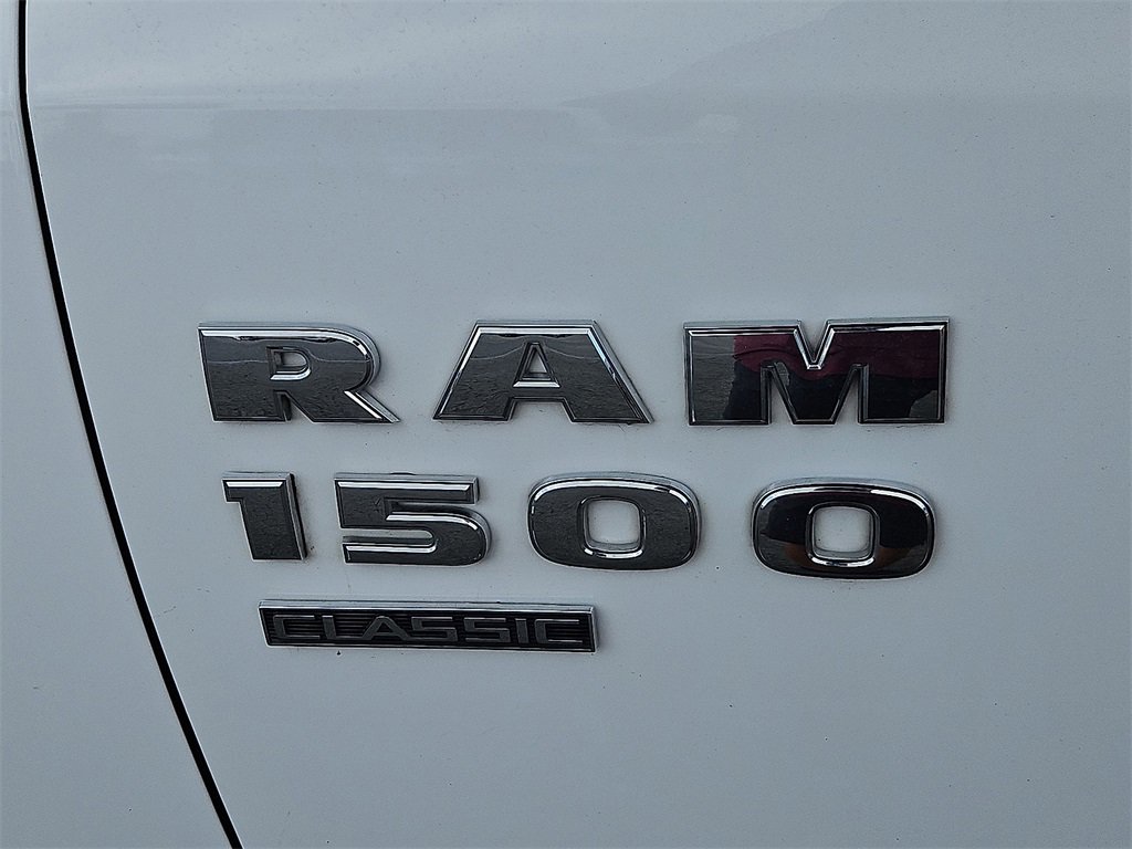 Used 2022 RAM 1500 Classic SLT image 14